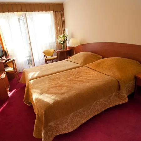 Jantar Medical Resort 3*